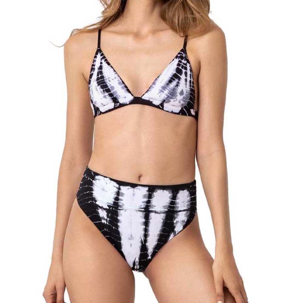 NWT Bikini SET (M) - Maaji $134 Retail - Energy Awaking Elle Top and Lola Bottom
